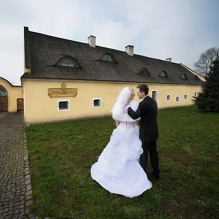 Dvur Olsiny -Hotel And Horse-Riding Karvina