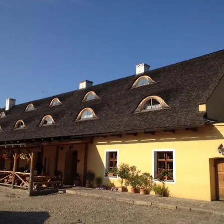 Hotel Dvur Olsiny -Hotel And Horse-Riding Karvina