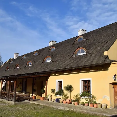 Hotel Dvur Olsiny -Hotel And Horse-Riding Karvina
