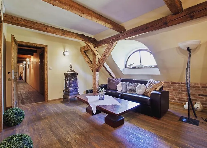 Dvur Olsiny -hotel And Horse-riding 3*