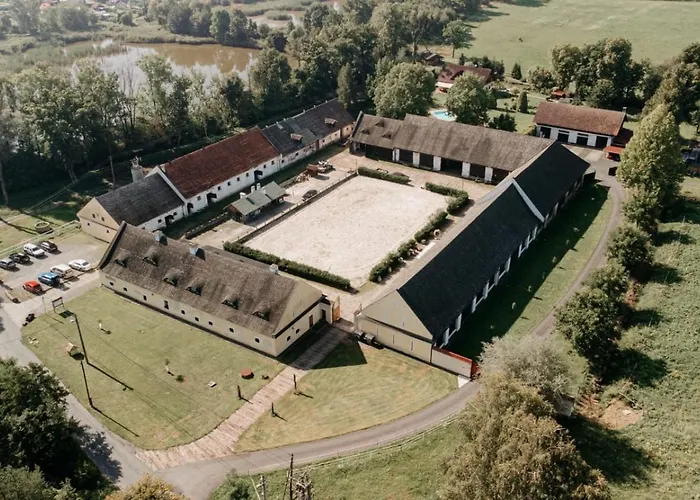 Dvur Olsiny -hotel And Horse-riding Karviná