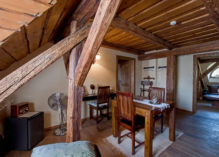 Dvur Olsiny -hotel And Horse-riding Karviná