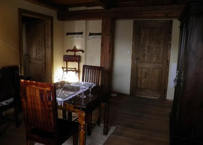 Dvur Olsiny -hotel And Horse-riding